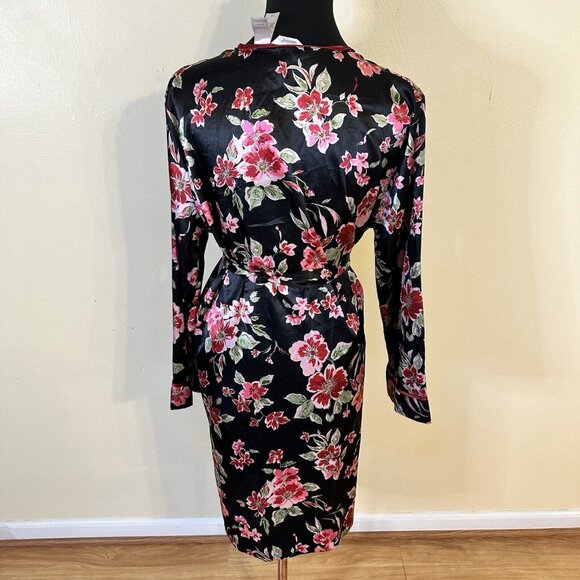Adonna Womens Black and Red Floral Lightweight Robe Size Medium - Picture 5 of 11